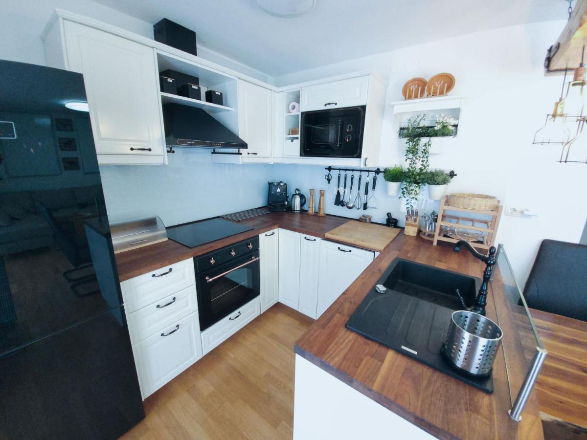 Apartma M&J موجسترانا المظهر الخارجي الصورة